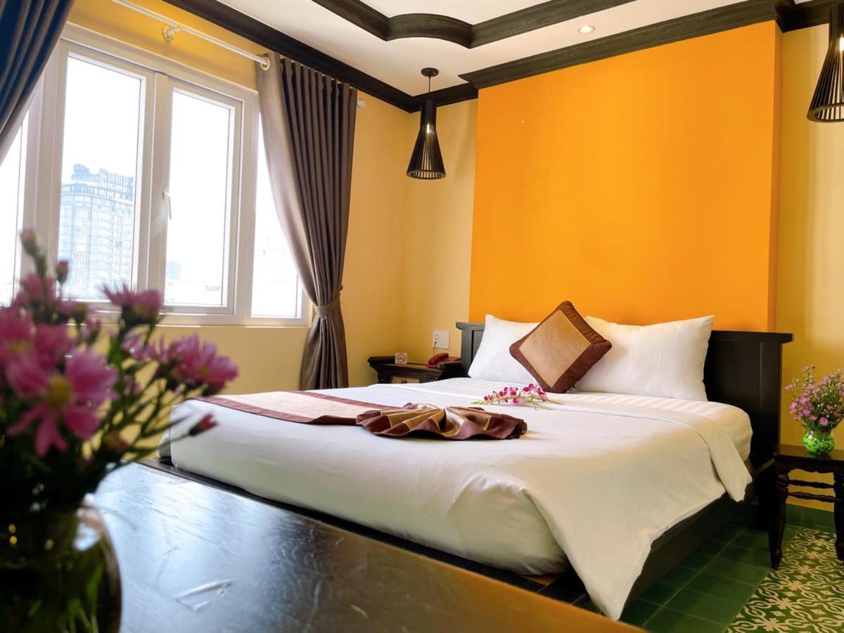Ipeace Hotel - Bui Vien Walking Street Ho Chi Minh City Exterior photo