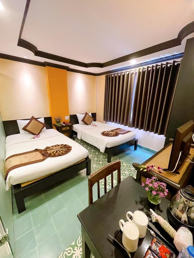 Ipeace Hotel - Bui Vien Walking Street Ho Chi Minh City Exterior photo