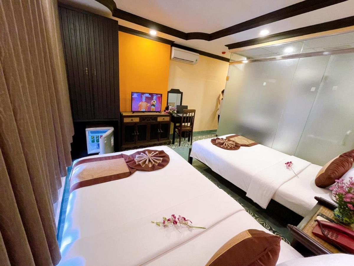Ipeace Hotel - Bui Vien Walking Street Ho Chi Minh City Exterior photo