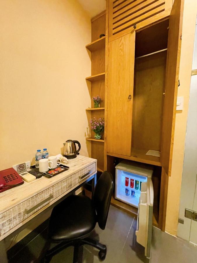 Ipeace Hotel - Bui Vien Walking Street Ho Chi Minh City Exterior photo